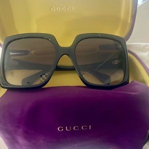 Viral Gucci sunglasses.  Like new!
